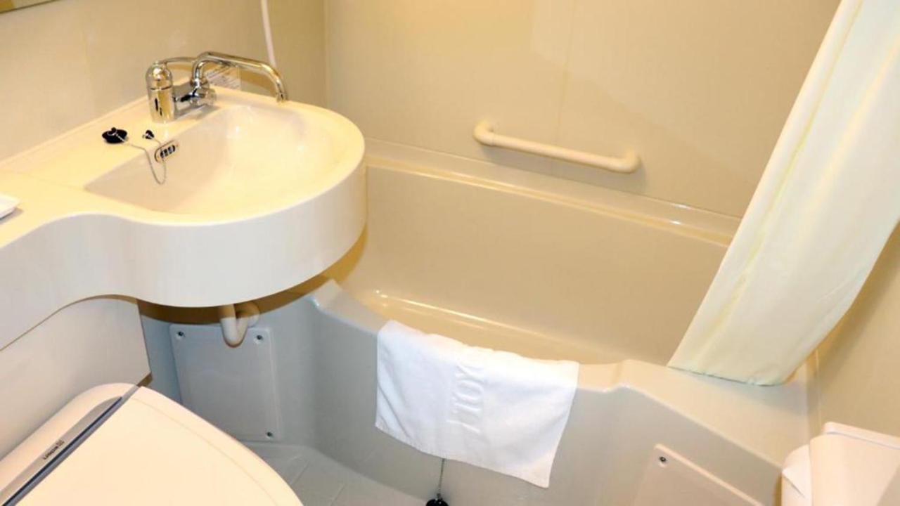 Toyoko Inn Shiki Eki Higashi Guchi Kültér fotó