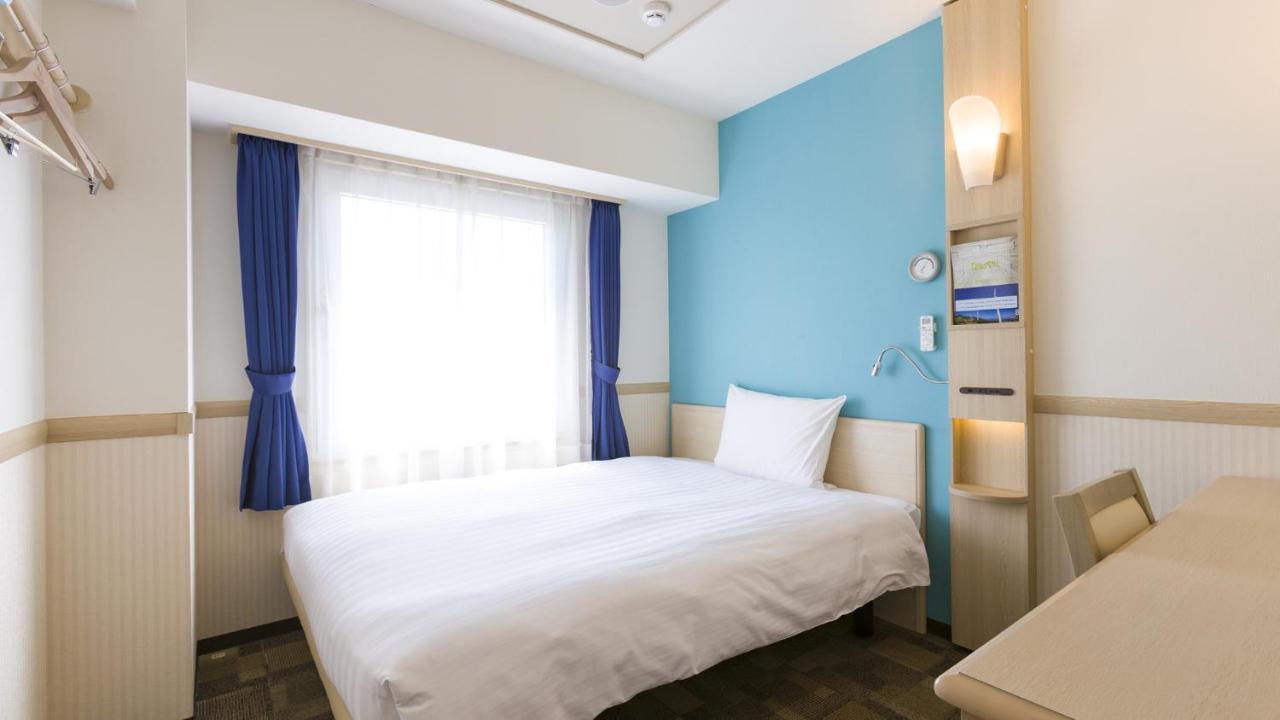 Toyoko Inn Shiki Eki Higashi Guchi Kültér fotó