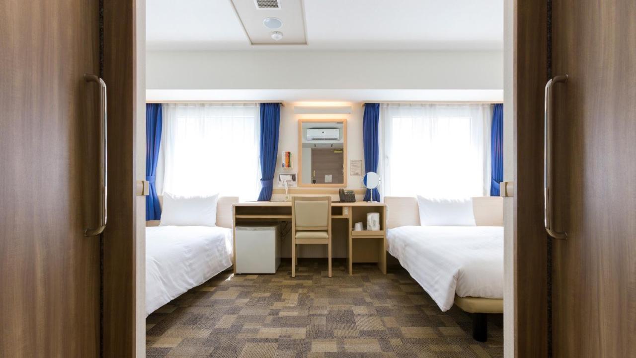 Toyoko Inn Shiki Eki Higashi Guchi Kültér fotó