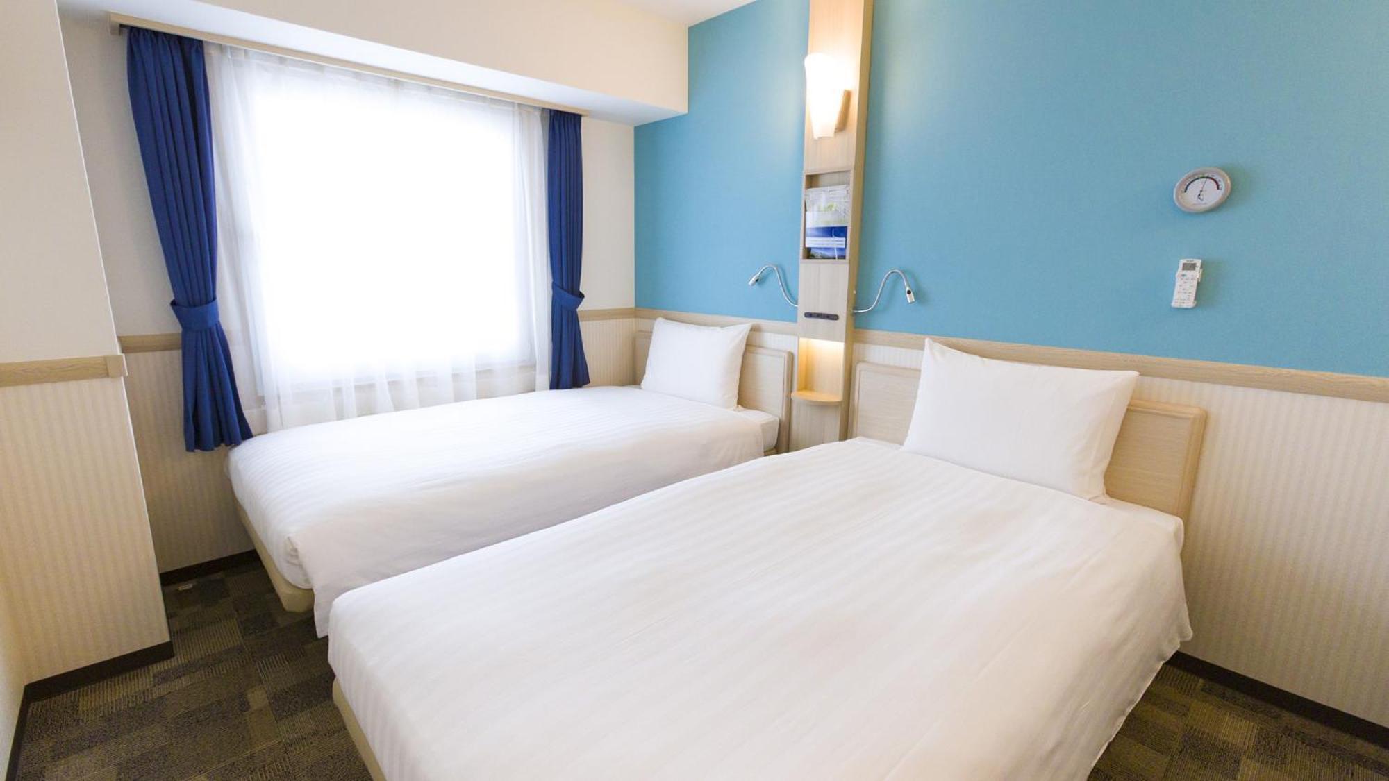 Toyoko Inn Shiki Eki Higashi Guchi Szoba fotó